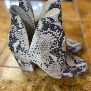 Steve Madden Rockstar boots sz 5.5